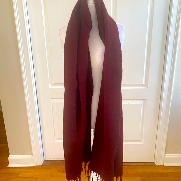 Burgundy Red Oversized Scarf ❤️❤️❤️ - Picture 9 of 10